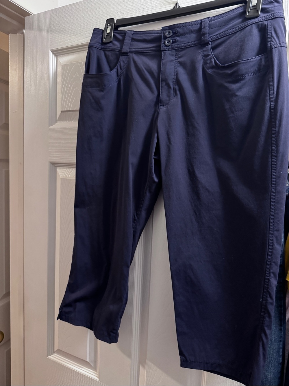 Eddie Bauer Women's Dark Navy hiking Capri NWOT